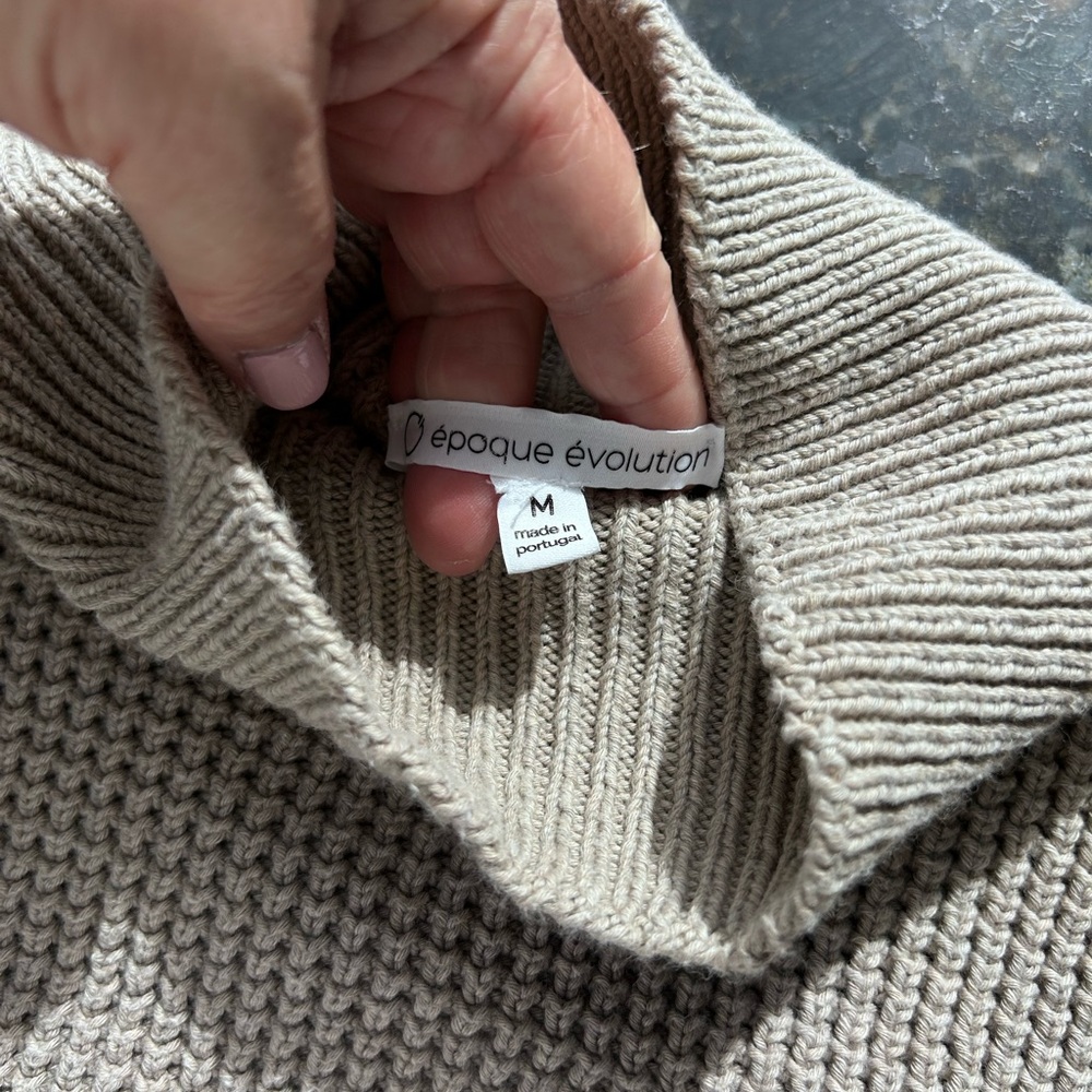 Epoque Evolution Organic Cotton Chunky Open Knit Mock Neck Tank. Quiet luxury. M - Picture 5 of 8